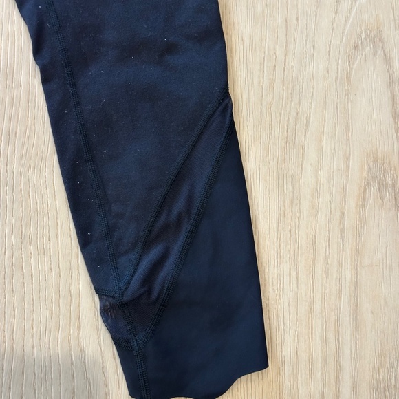 Lululemon Black Legging with Mesh - 4/6 - Picture 3 of 4